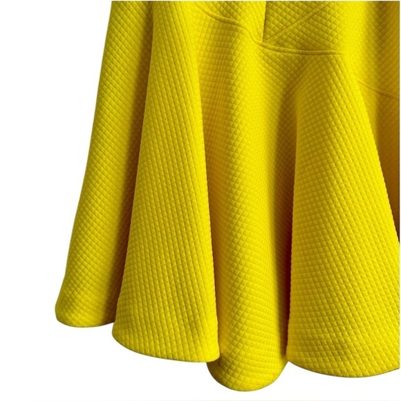 BEBE Yellow Cap Sleeve Flounce Fit & Flare Mini Dress Belted Skater Dress XS - Picture 7 of 7